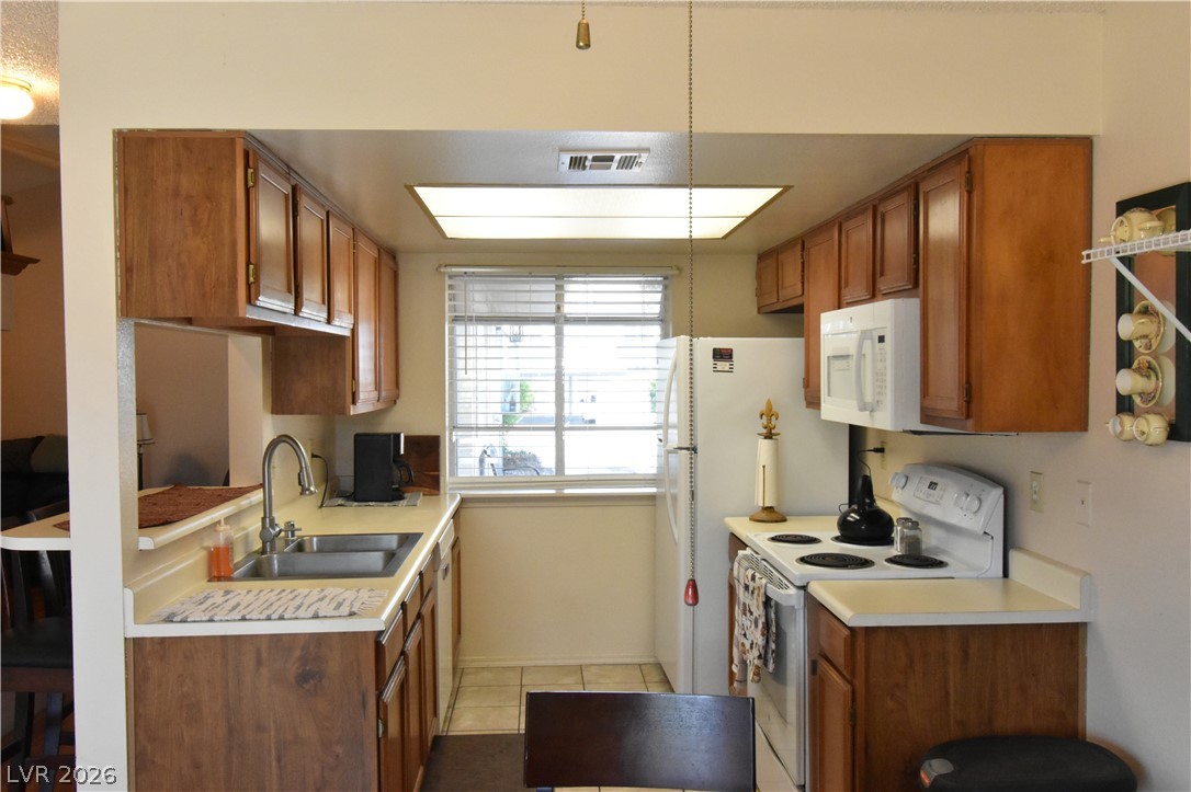 5851 Medallion Drive 101 Property Photo 8