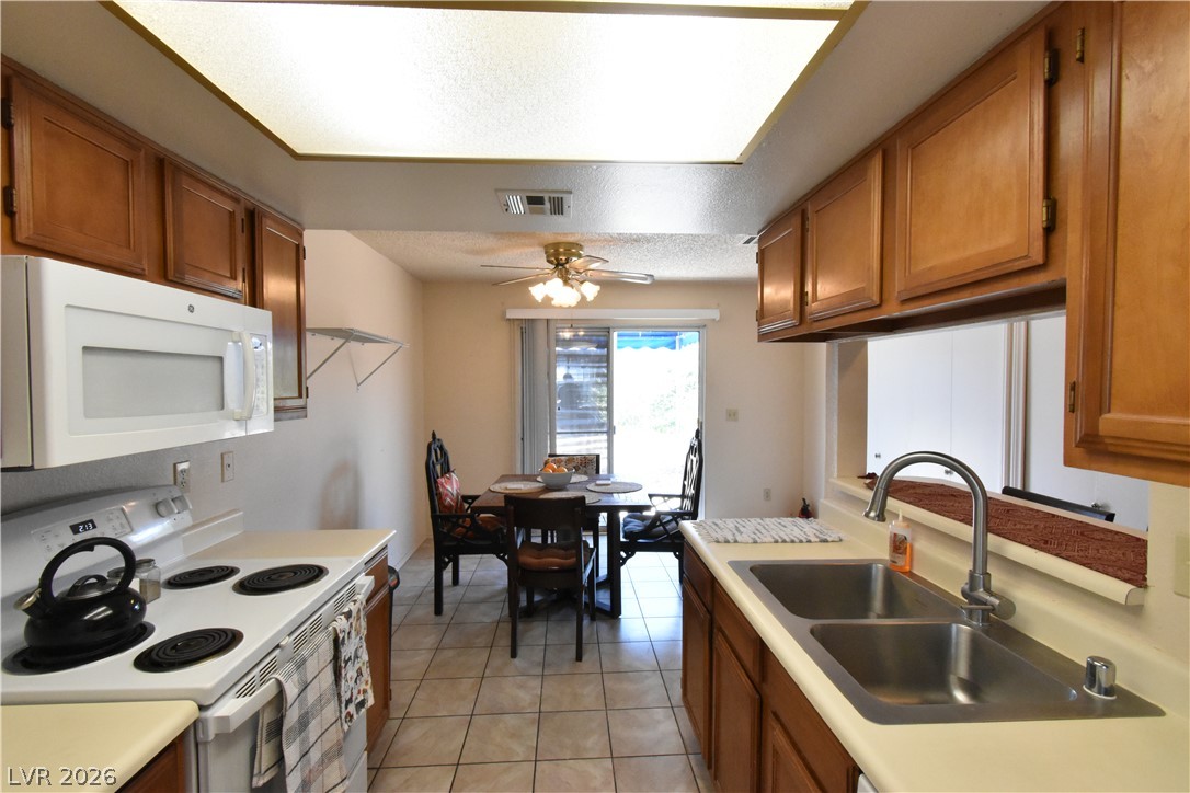 5851 Medallion Drive 101 Property Photo 12