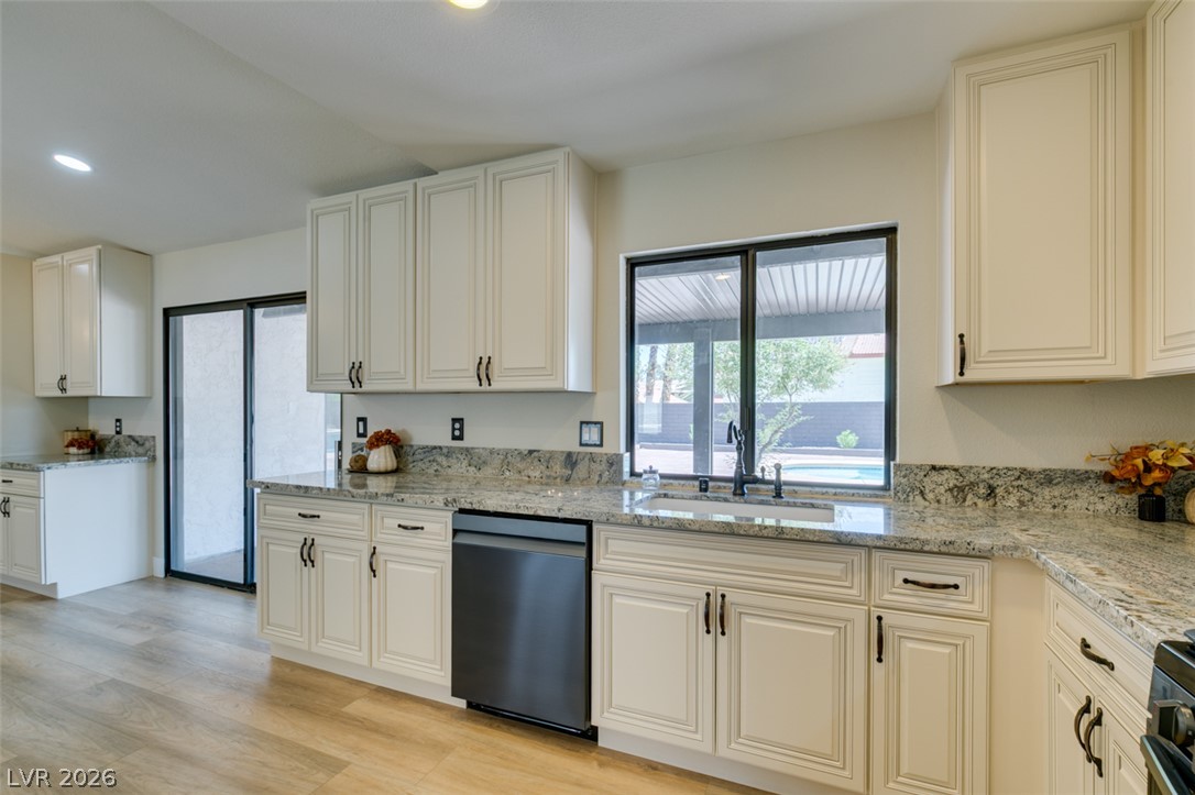 3360 Paso Andres Street Street Property Photo 7