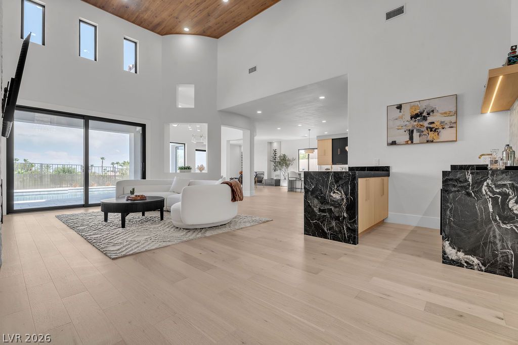 2690 Grassy Spring Place Property Photo 4