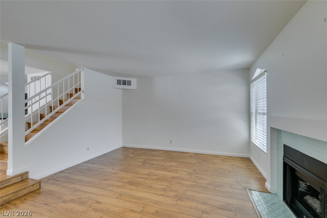 2838 Dawn Crossing Drive Property Photo 6