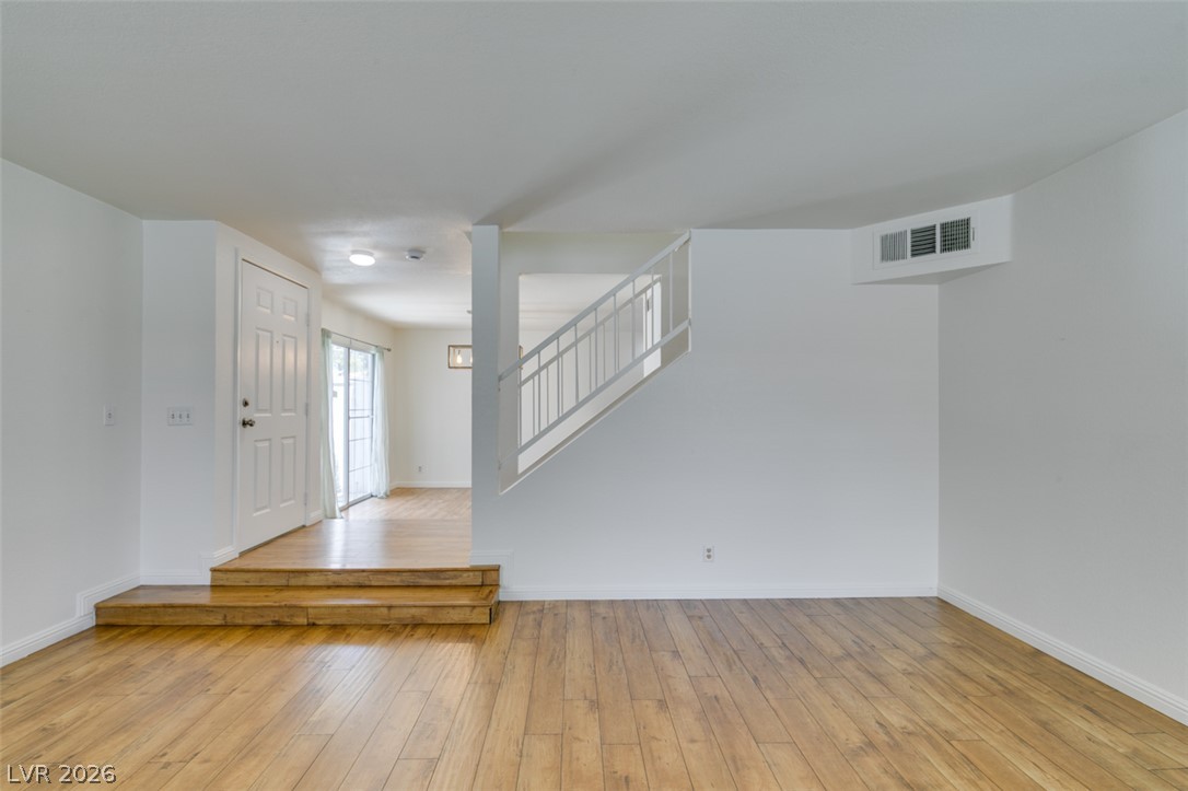 2838 Dawn Crossing Drive Property Photo 13
