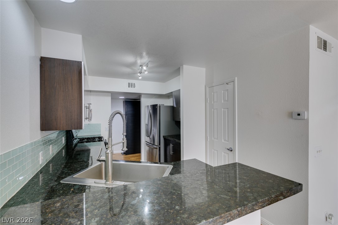 2838 Dawn Crossing Drive Property Photo 22