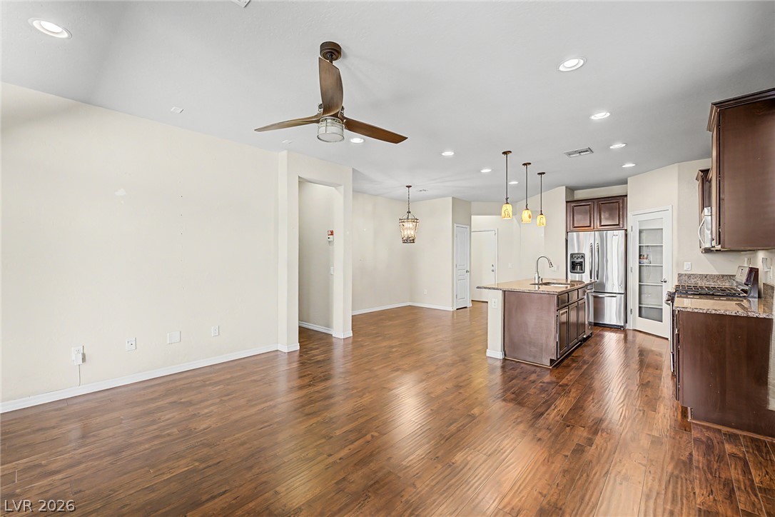 7028 Amapa Road Property Photo 10