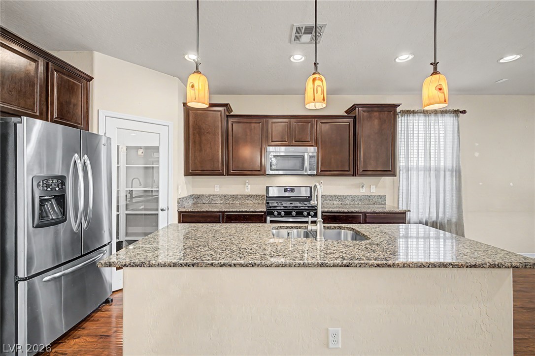 7028 Amapa Road Property Photo 12
