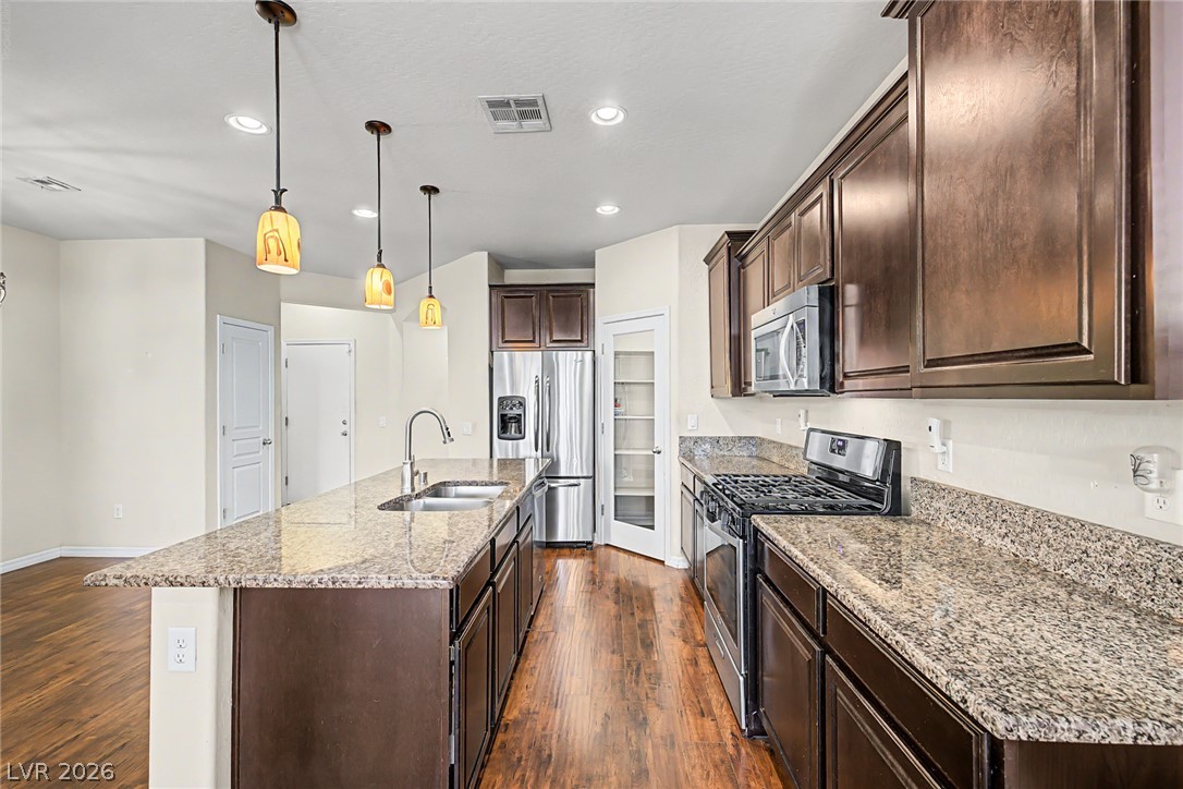 7028 Amapa Road Property Photo 14
