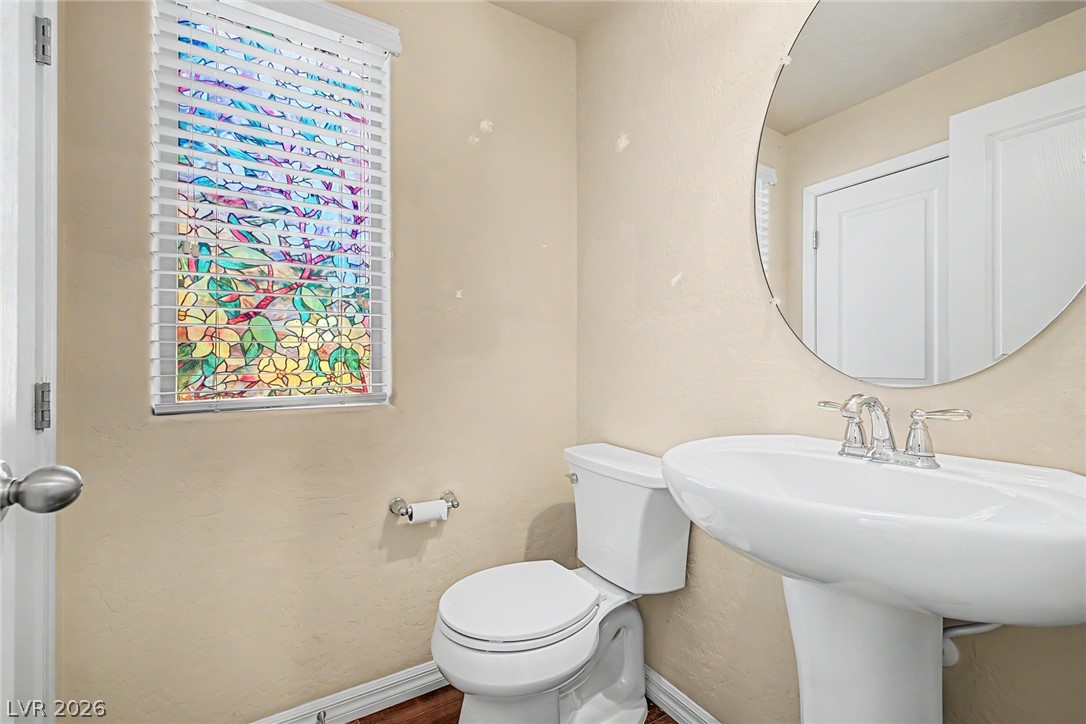 7028 Amapa Road Property Photo 15