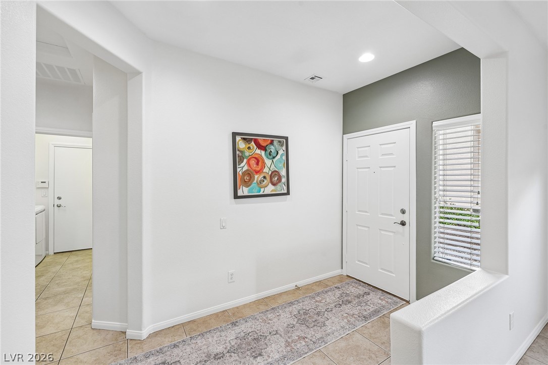 156 Pioneer Peak Place Property Photo 8