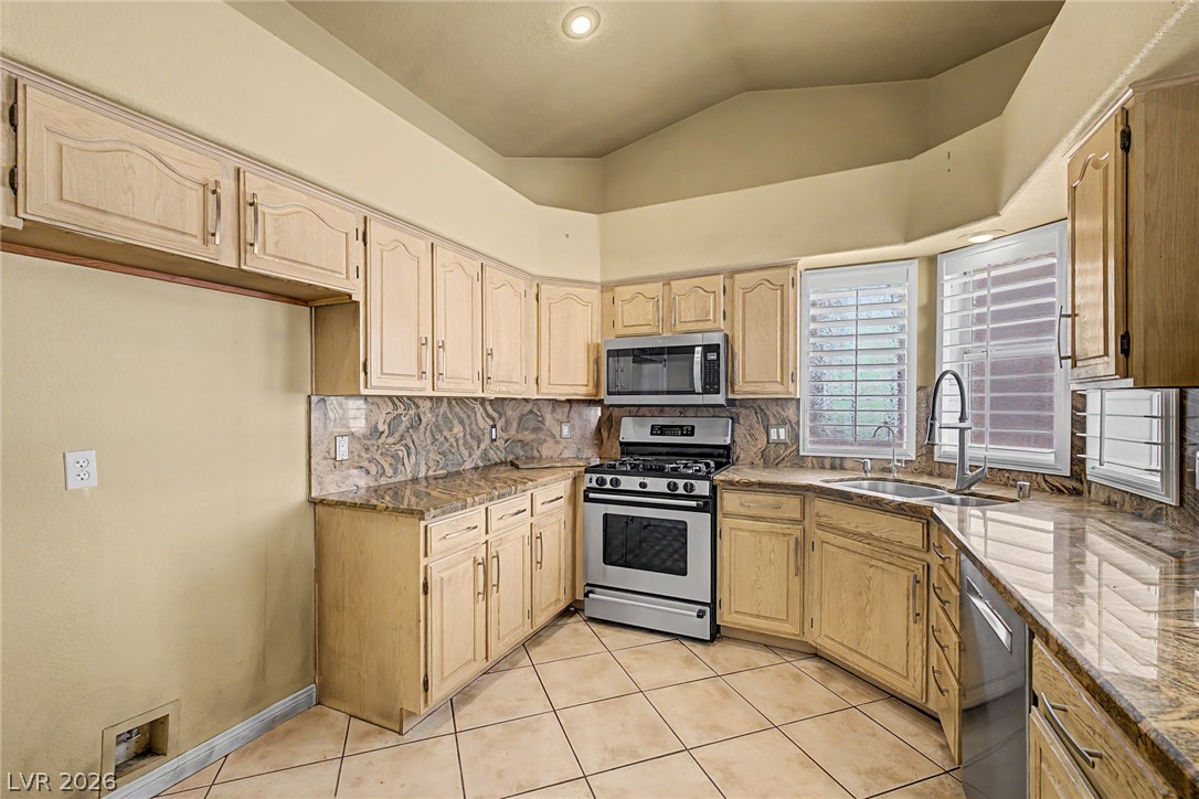 1118 Shady Run Terrace Property Photo 12