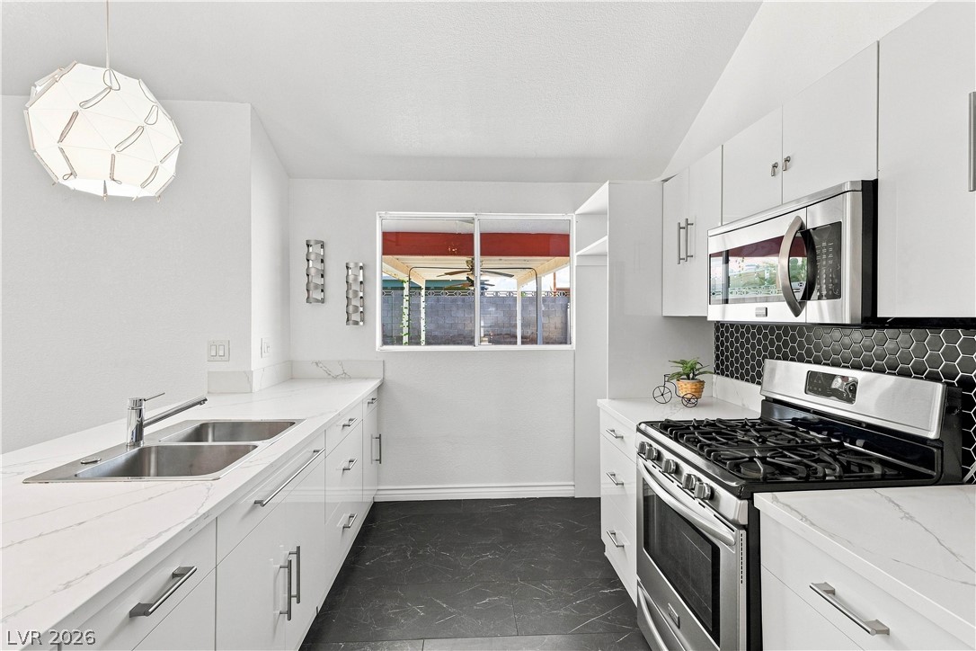 532 Crony Avenue Property Photo 6