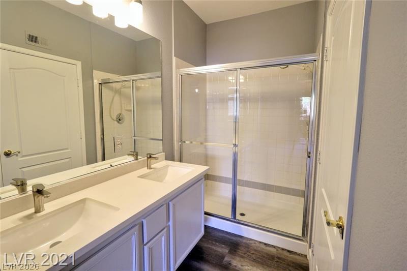 9901 Trailwood Drive 1104 Property Photo 5