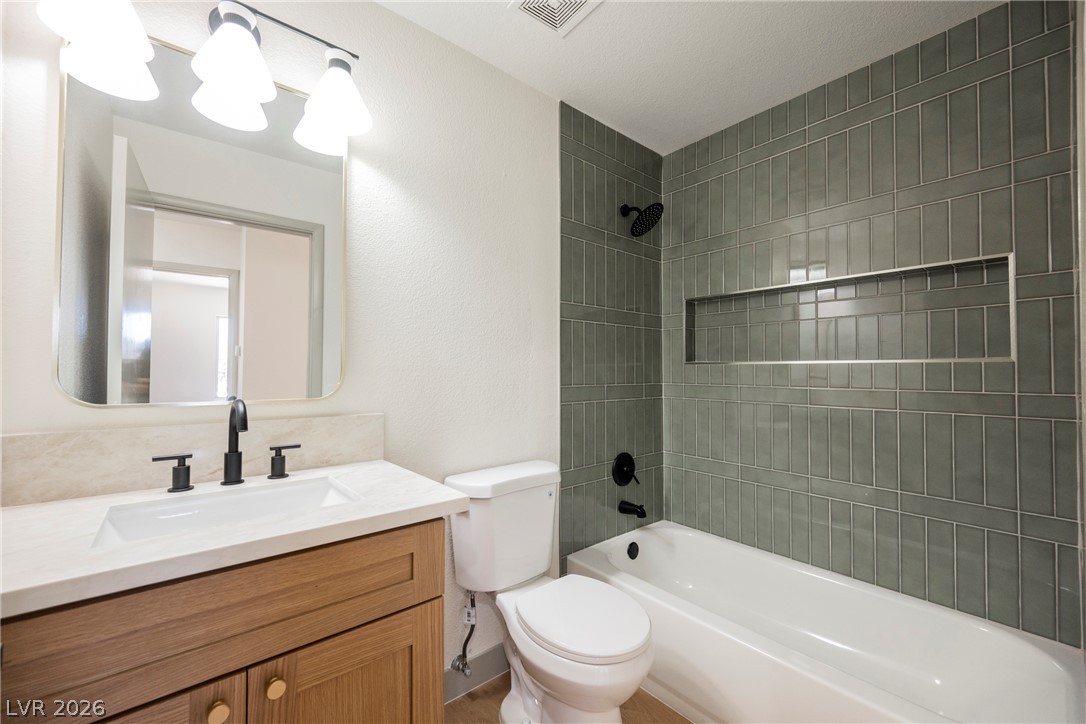 2329 Fields Street Property Photo 4