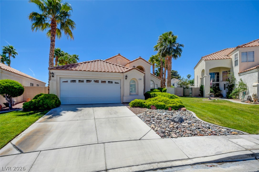 7365 Tamarind Avenue Property Photo 3