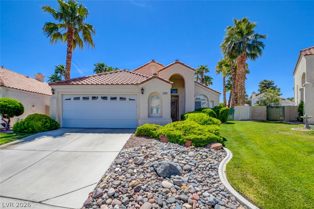 7365 Tamarind Avenue Property Photo 4
