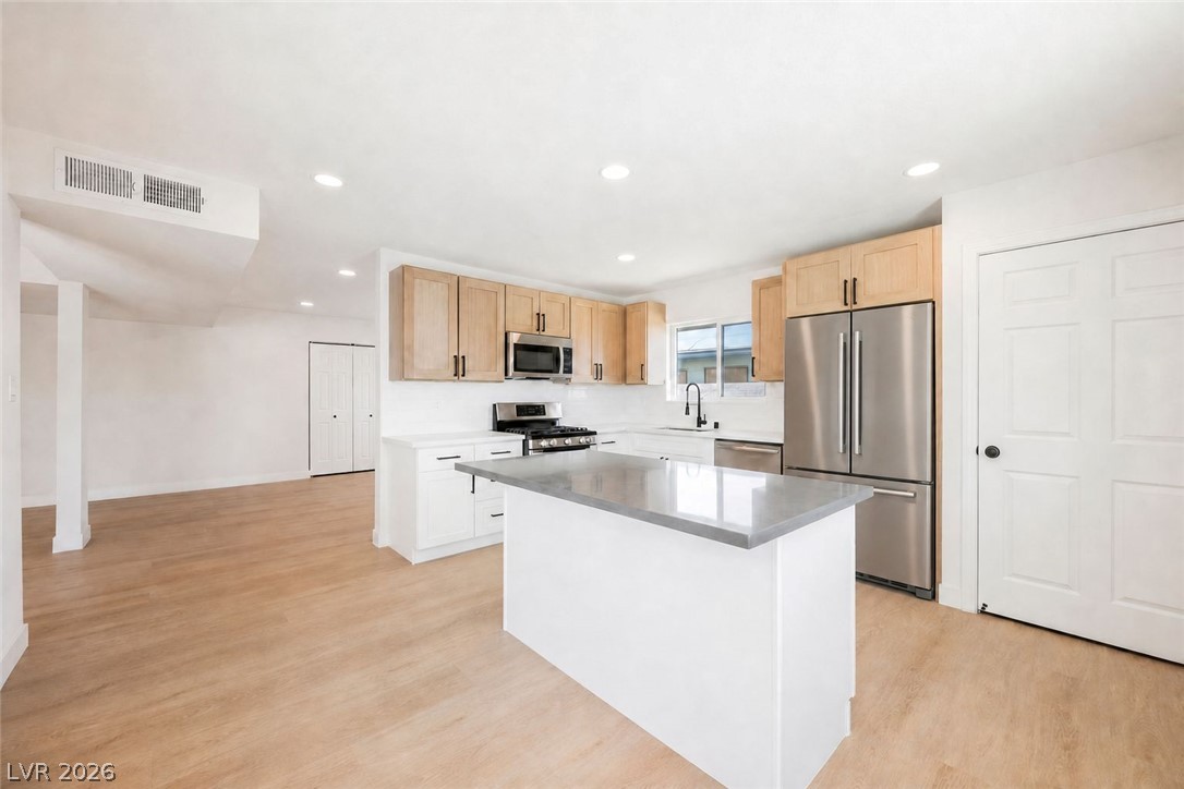 2454 Winterwood Boulevard Property Photo 10