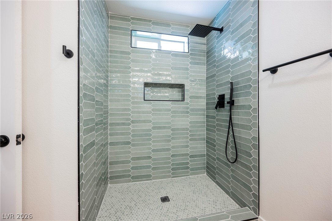 2454 Winterwood Boulevard Property Photo 12