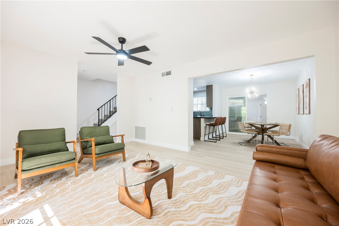 608 Tam O Shanter Property Photo 8