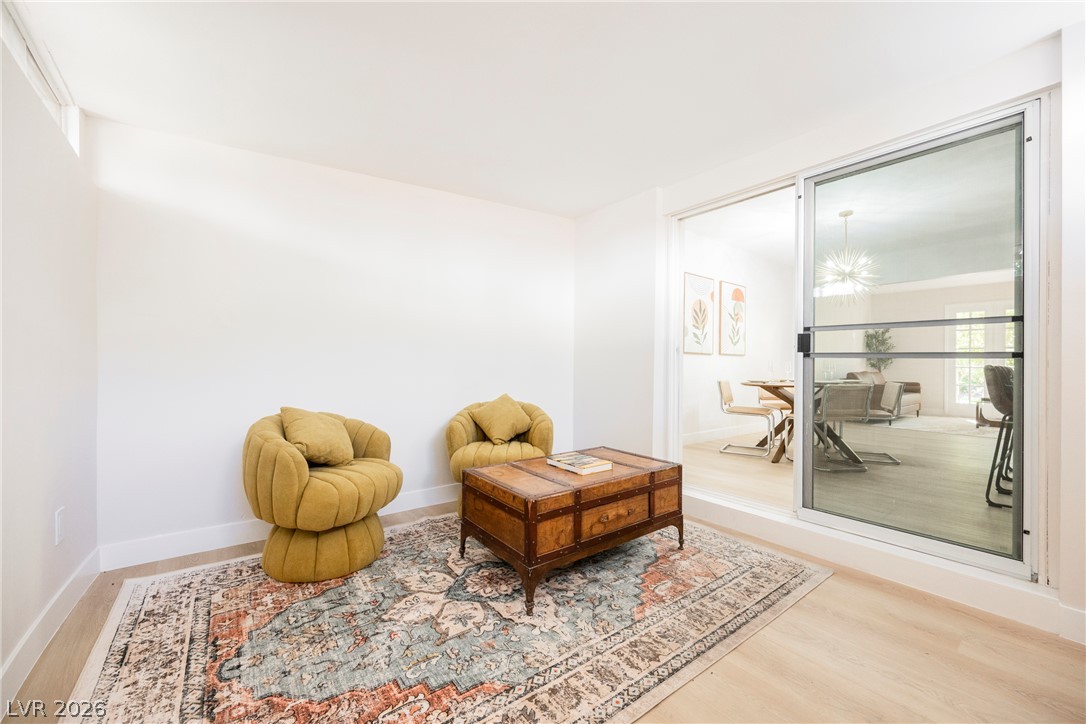 608 Tam O Shanter Property Photo 12