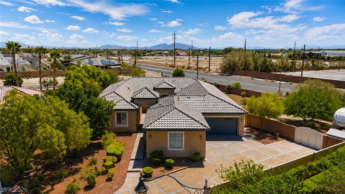 6883 May Basket Avenue Property Photo 1