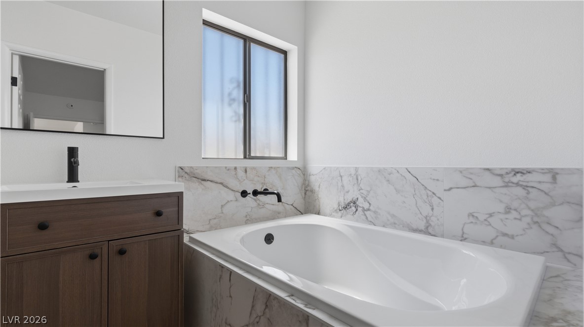 251 North Cimarron Road Property Photo 14
