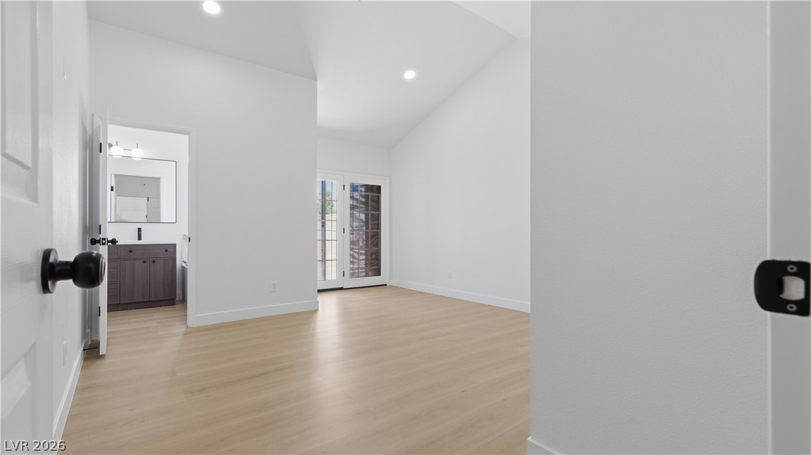 251 North Cimarron Road Property Photo 19