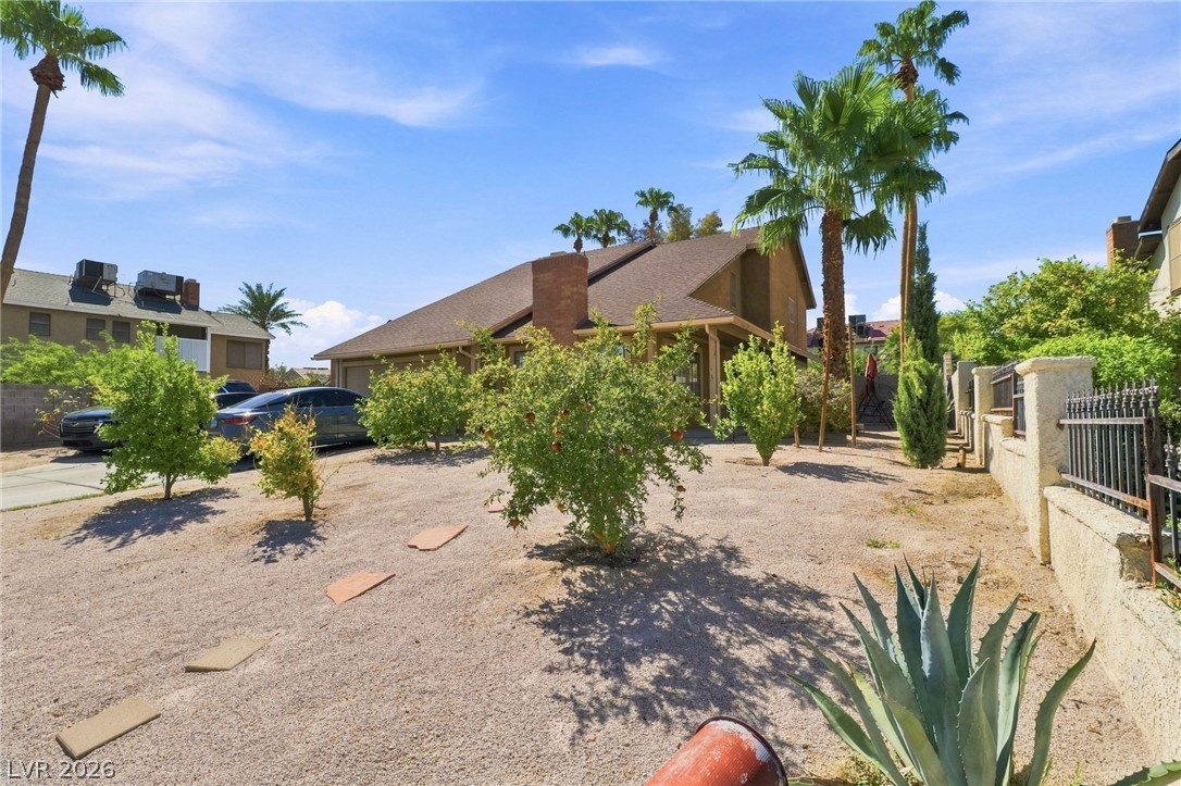 1907 East Viking Road Property Photo 2