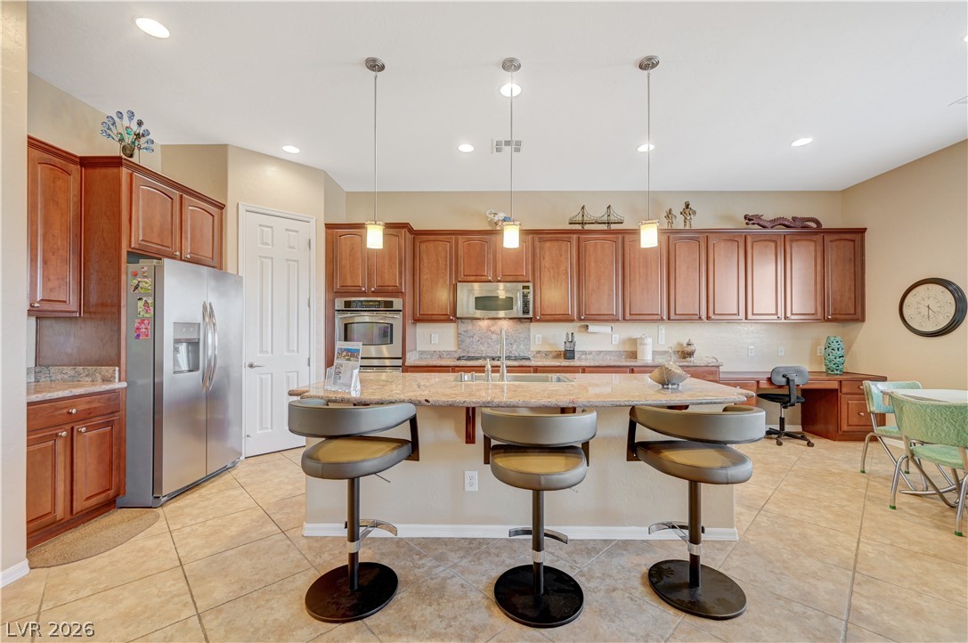 2586 Kinghorn Place Property Photo 16