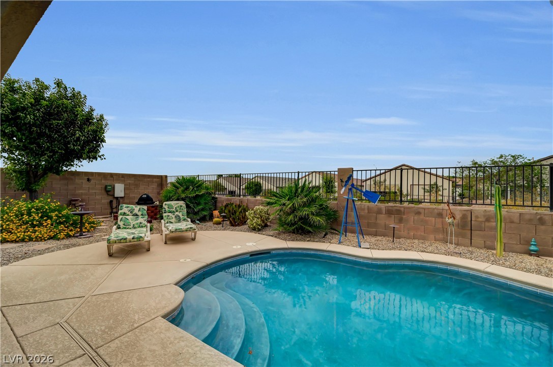 2586 Kinghorn Place Property Photo 42