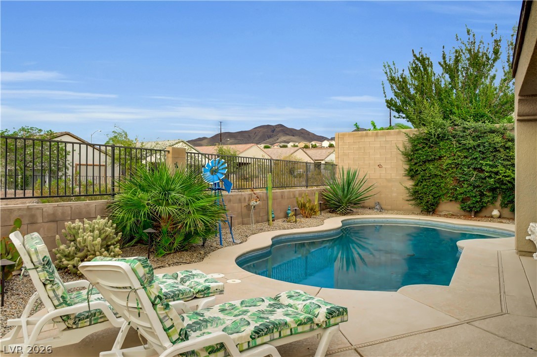 2586 Kinghorn Place Property Photo 43