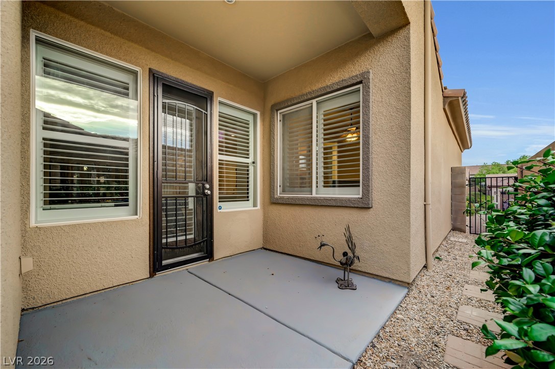 2586 Kinghorn Place Property Photo 45