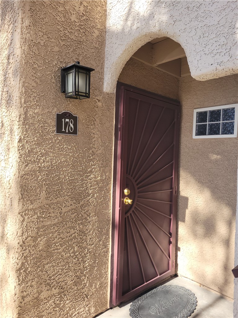 9325 West Desert Inn Road 178 Property Photo 2