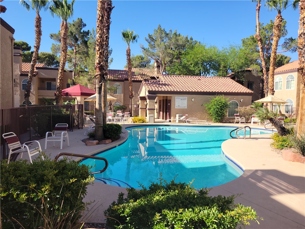 9325 West Desert Inn Road 178 Property Photo 17