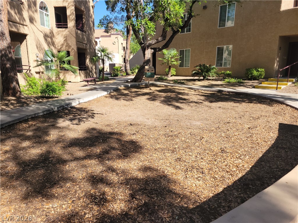 9325 West Desert Inn Road 178 Property Photo 20