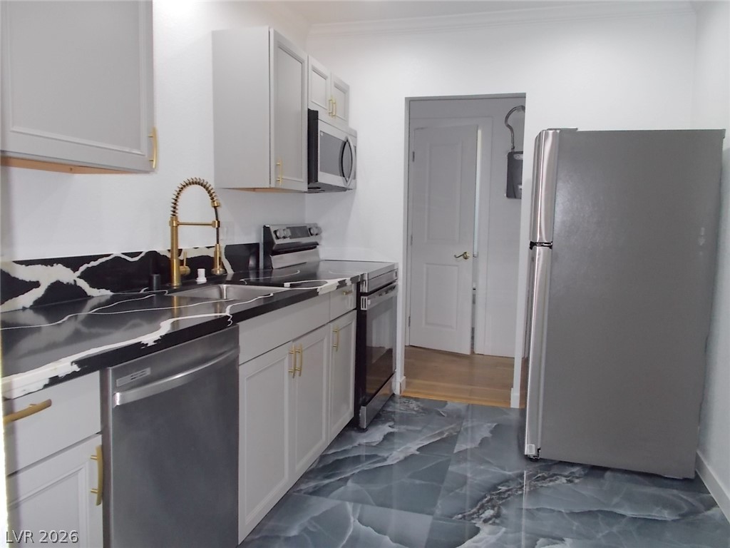 245 North 23rd Street 2144 Stewart Property Photo 6