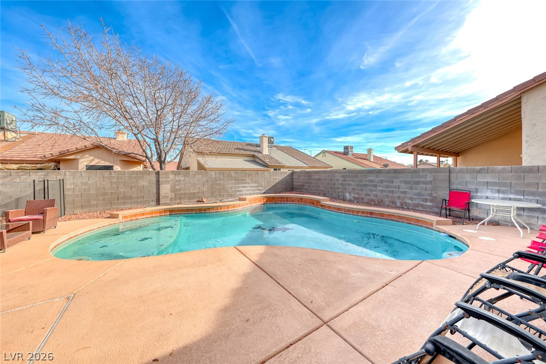 5308 Dana Springs Way Property Photo 3