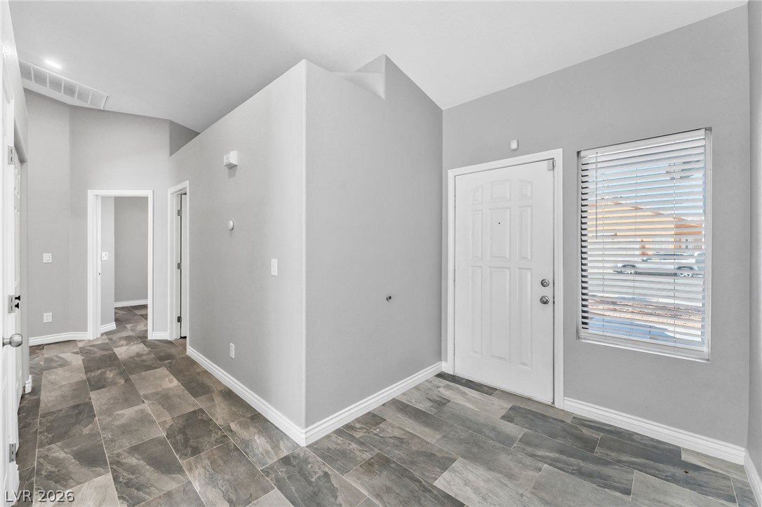 5308 Dana Springs Way Property Photo 8