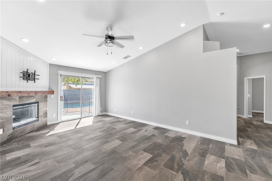 5308 Dana Springs Way Property Photo 10