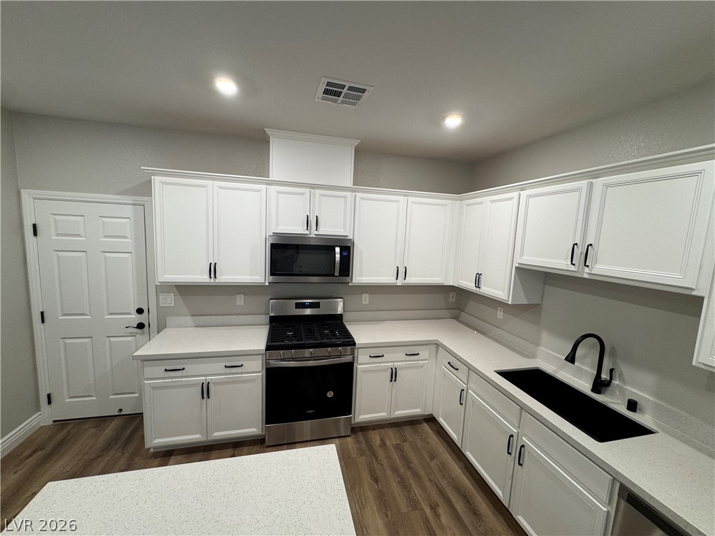 481 Filaree Place Property Photo 4