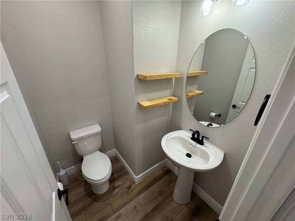481 Filaree Place Property Photo 5