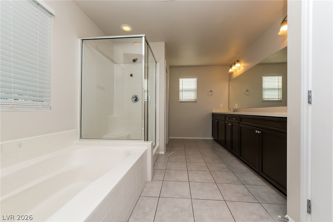 5729 Artesia Fountain Street Property Photo 16