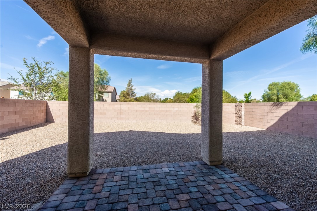 5729 Artesia Fountain Street Property Photo 24
