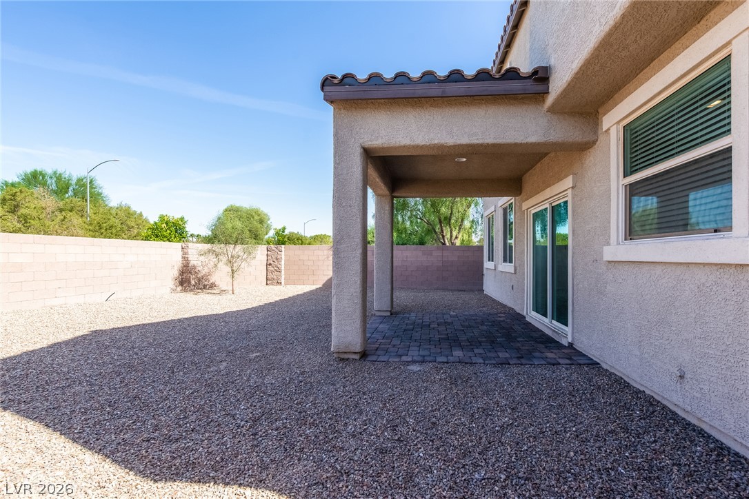 5729 Artesia Fountain Street Property Photo 26