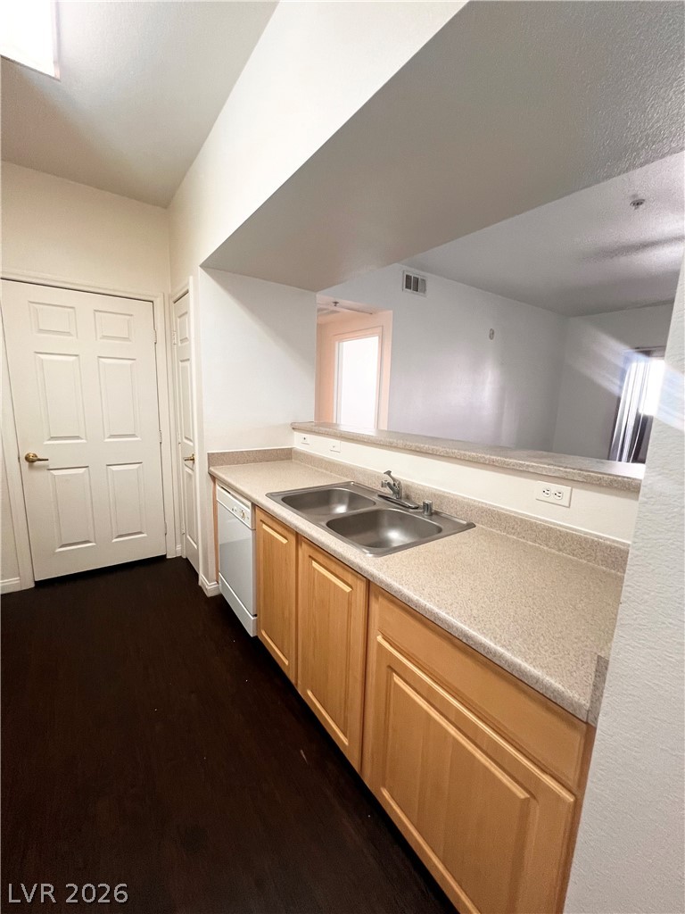 6955 North Durango Drive 2026 Property Photo 5