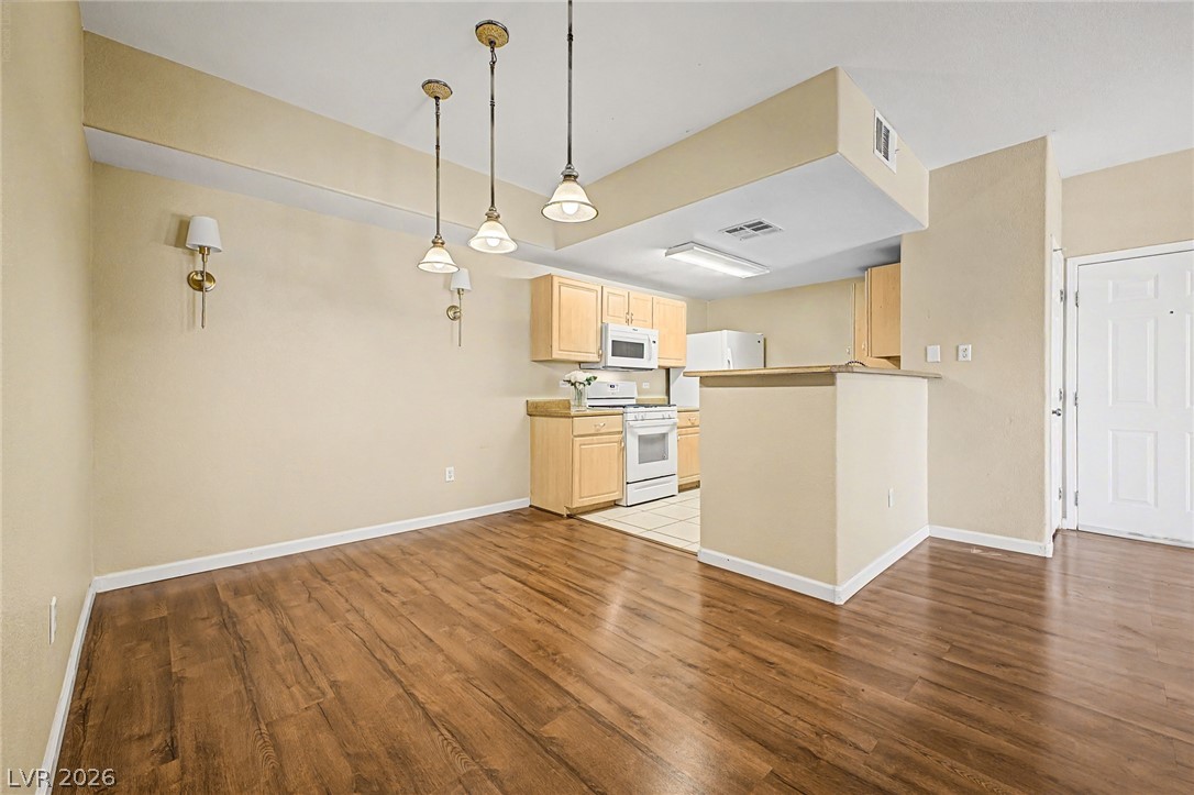 8250 North Grand Canyon Drive 2179 Property Photo 4