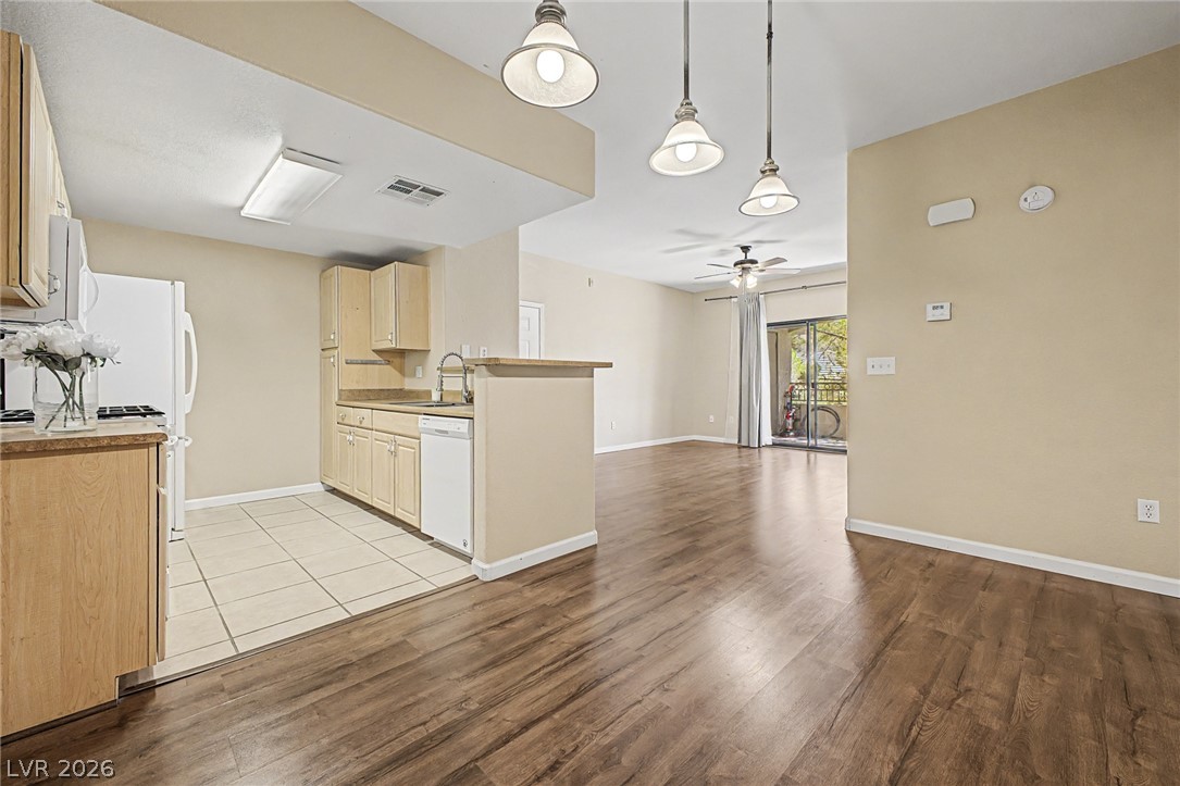 8250 North Grand Canyon Drive 2179 Property Photo 11