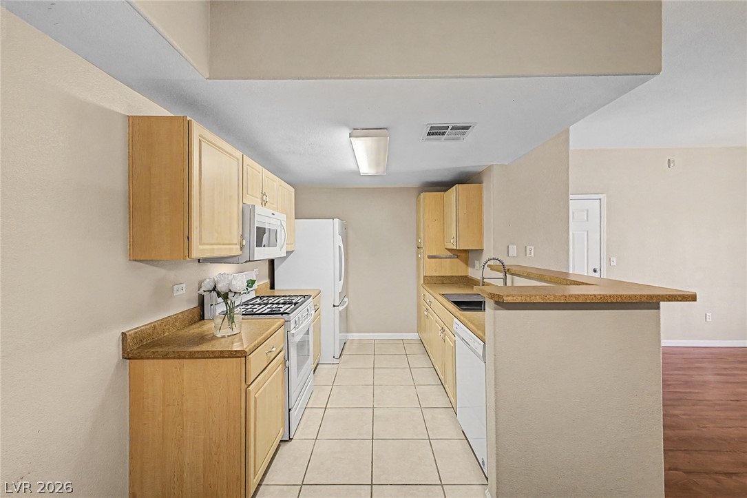 8250 North Grand Canyon Drive 2179 Property Photo 13