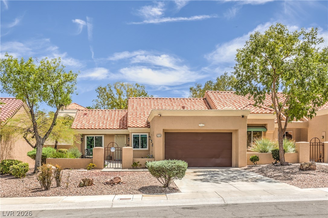 2764 Desert Crystal Drive Property Photo 1