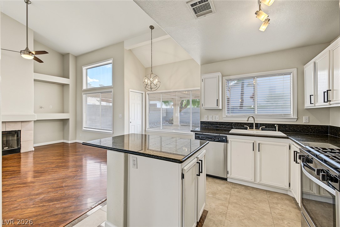9045 Flutell Court Property Photo 10