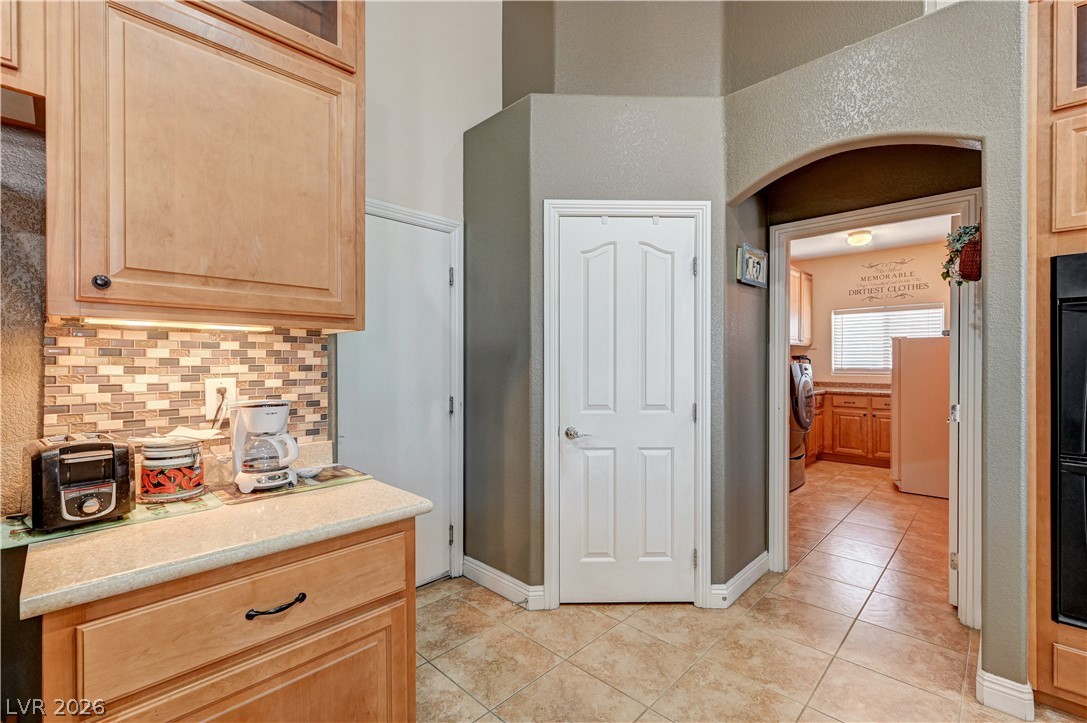 6404 Tigers Lair Court Property Photo 28