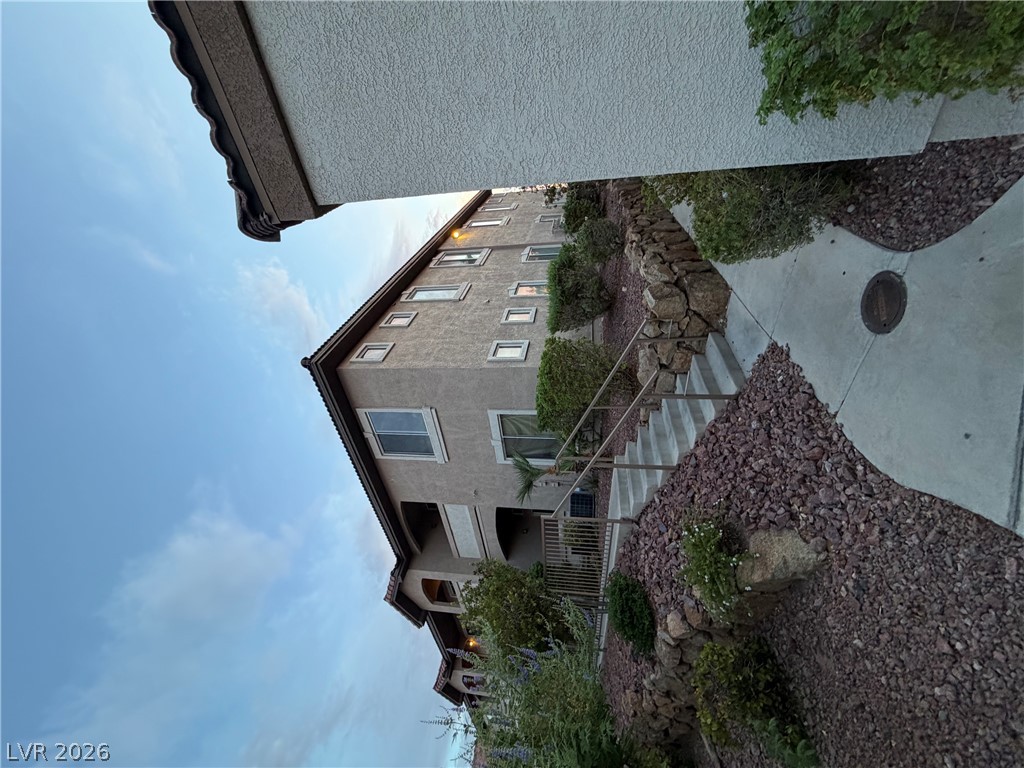 2305 West Horizon Ridge Parkway 1814 Property Photo 4